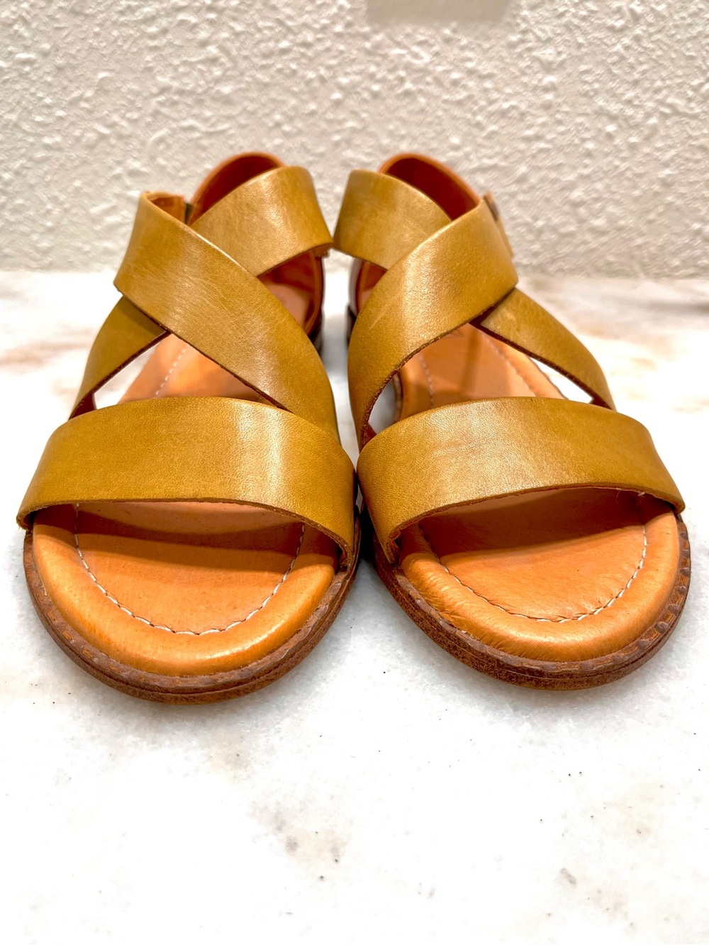Pikolinos Women’s Tan Leather Strappy Sandals. Size: 38(7.5) NWOT Never Worn